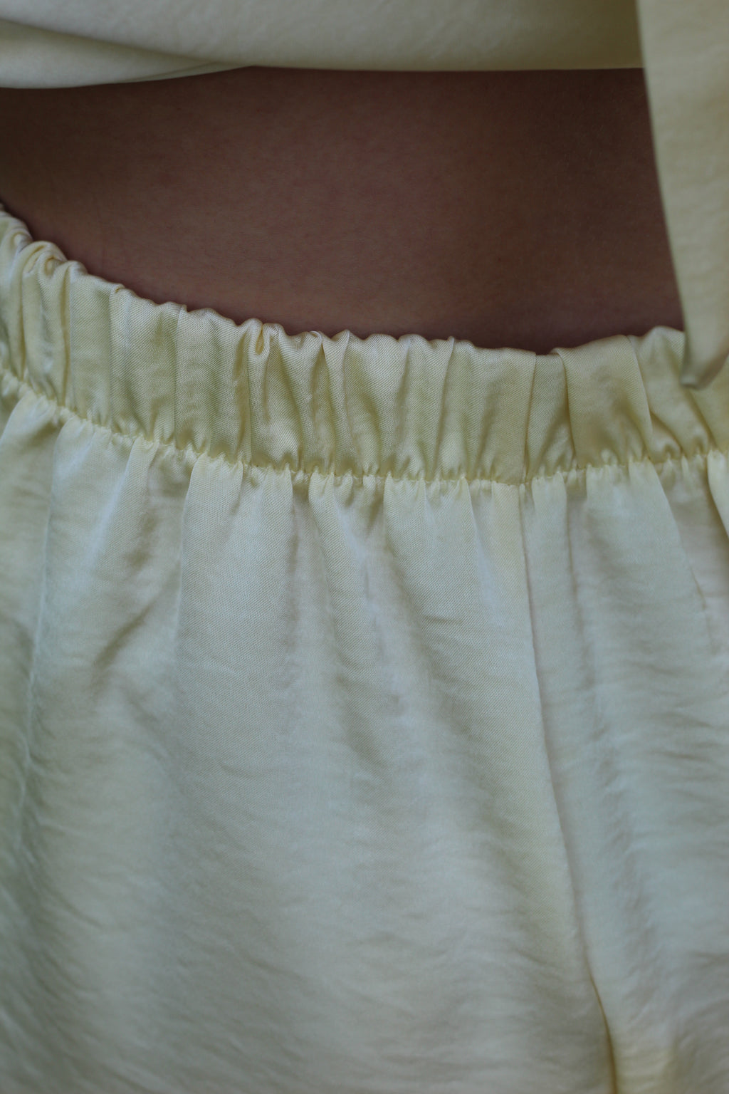 Nina Short Yellow