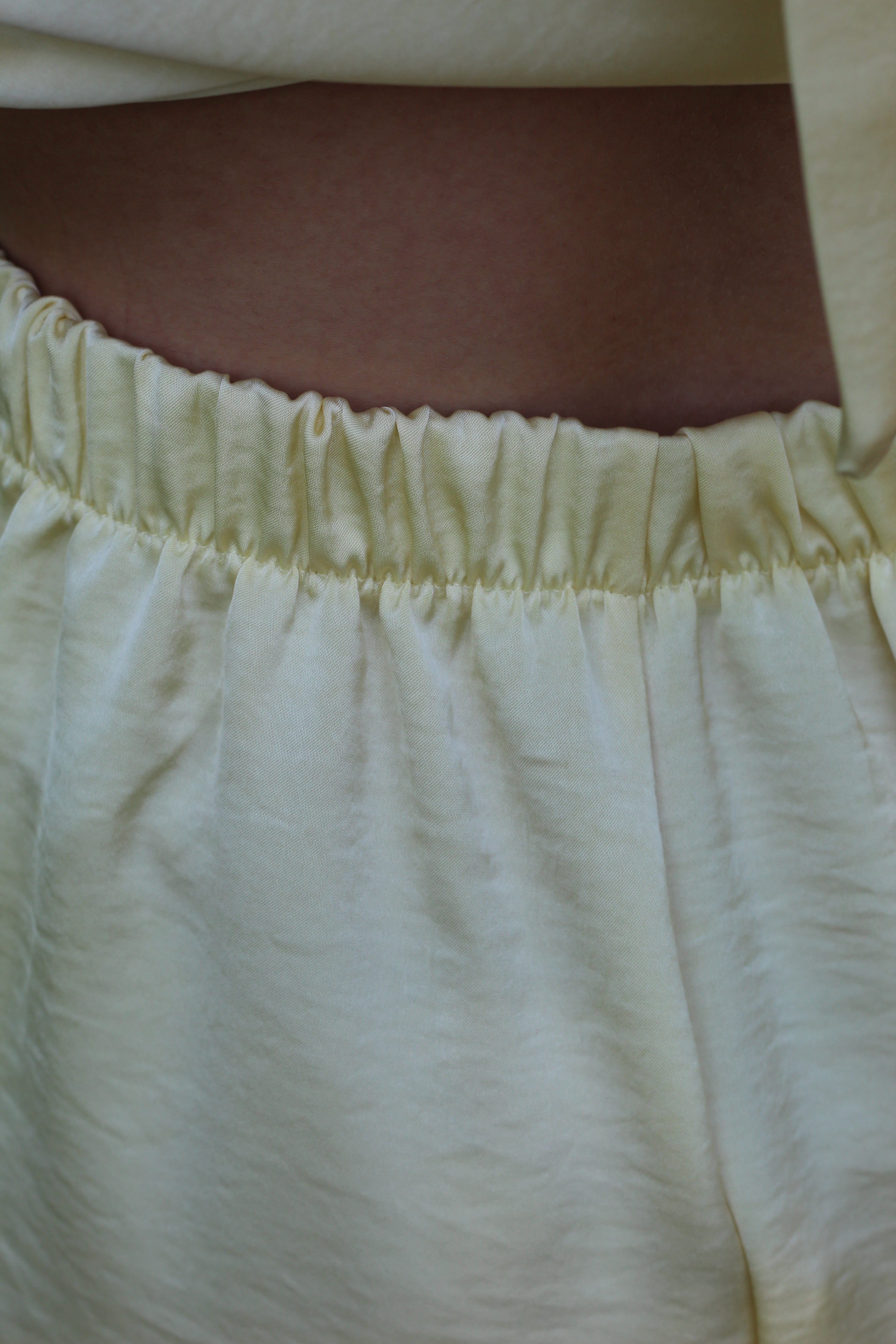 Nina Short Yellow