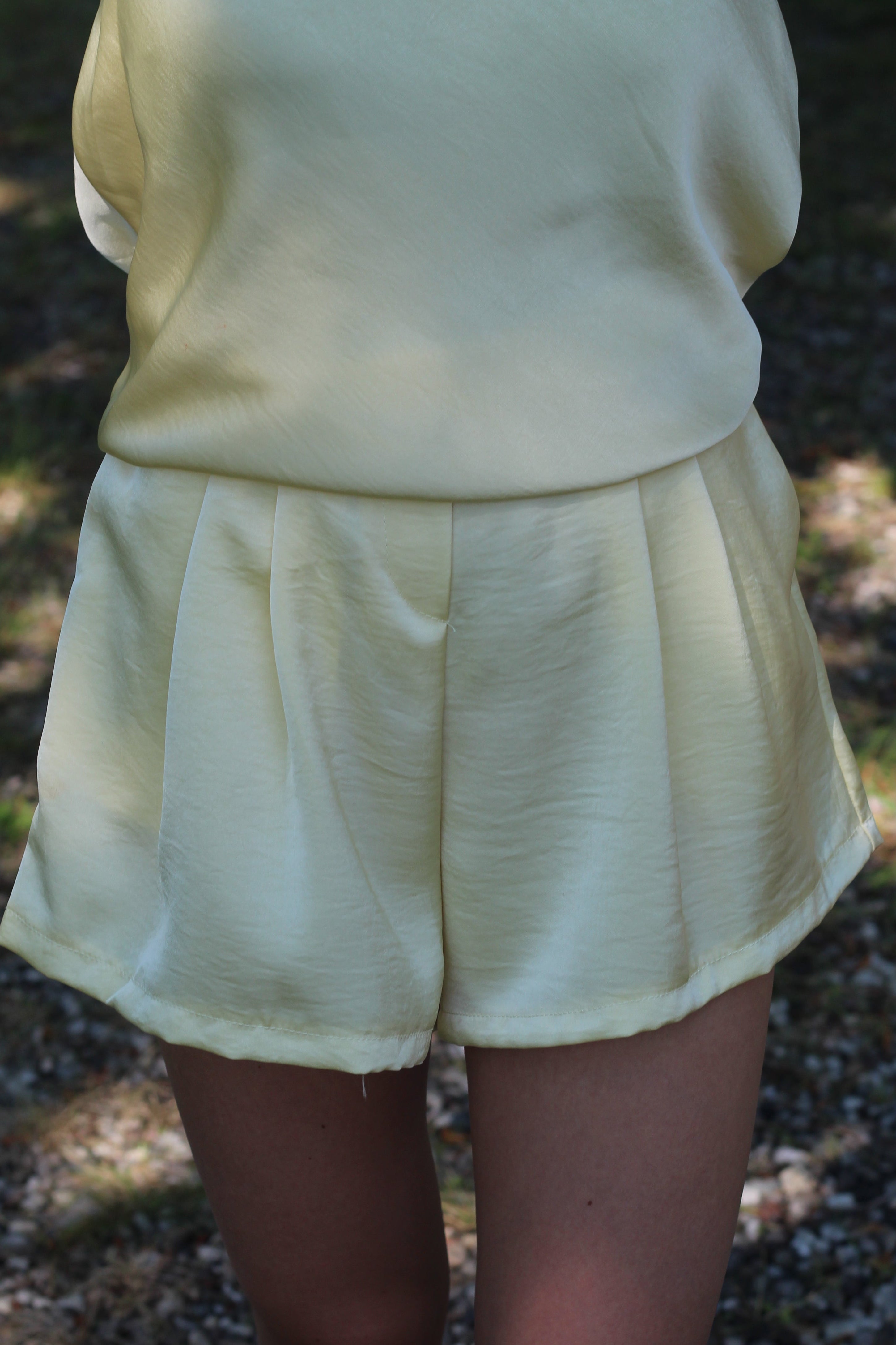 Nina Short Yellow